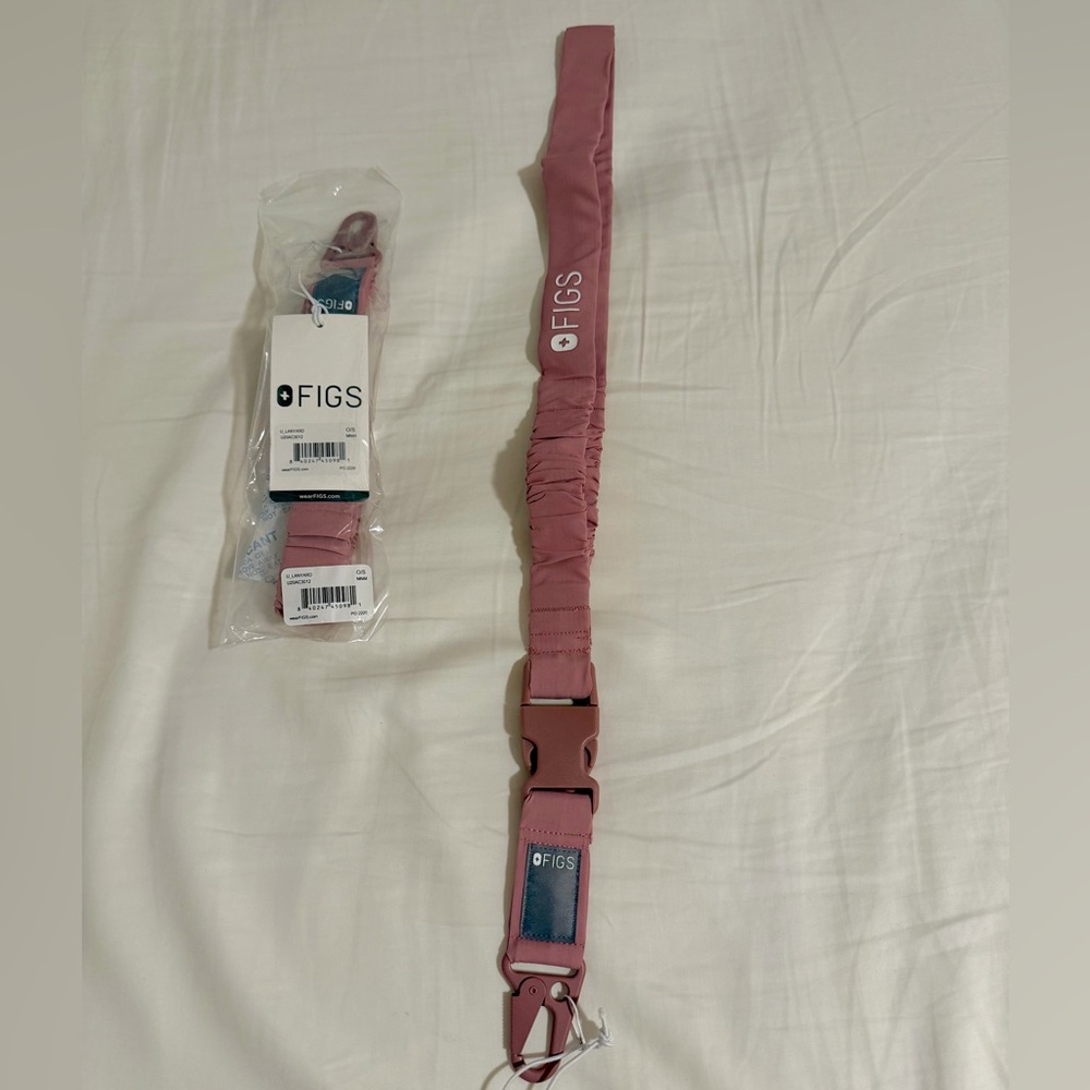 FIGS Mauve Lanyard with Badge Holder